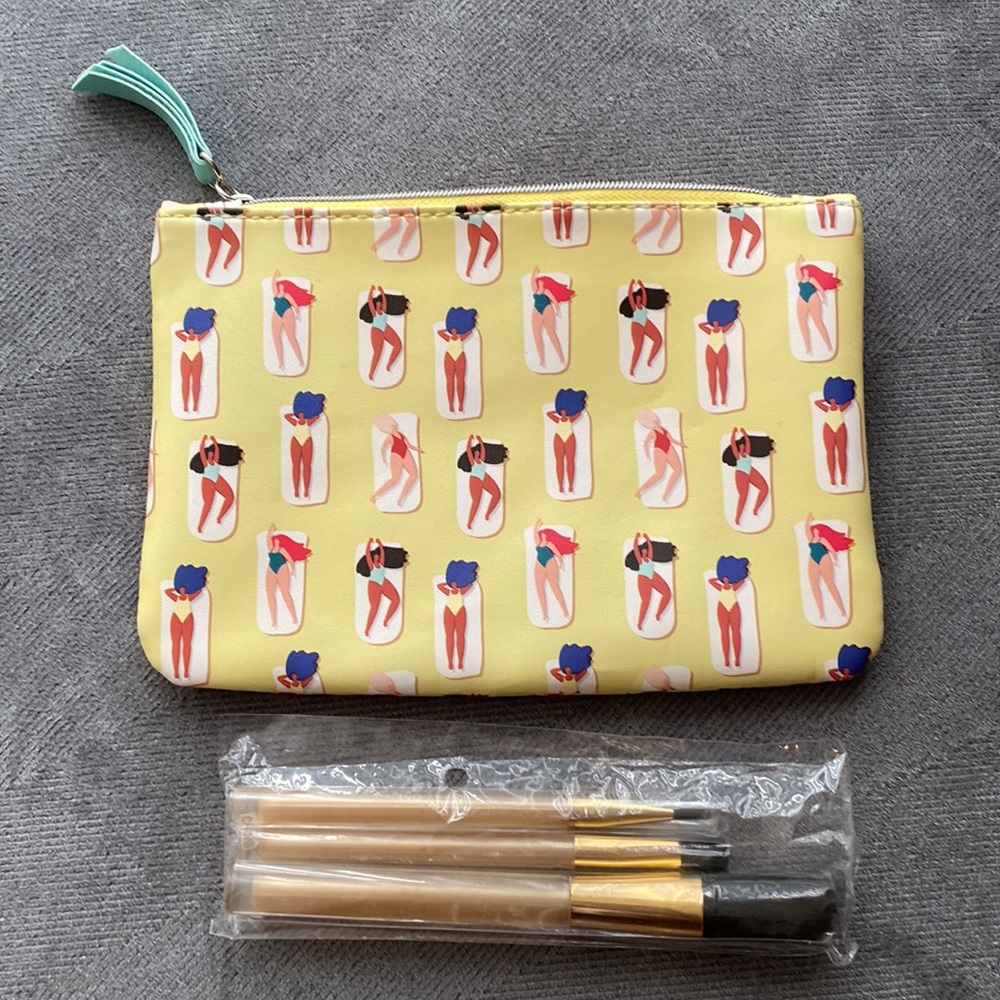 Ipsy Makeup Bag New with Brushes - Picture 3 of 10